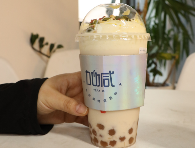 AG电投厅茶饮：社交属性为奶茶赋予了特殊使命